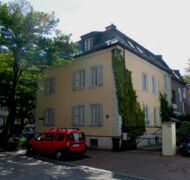 Mehrfamilienhaus - M-Neuhausen